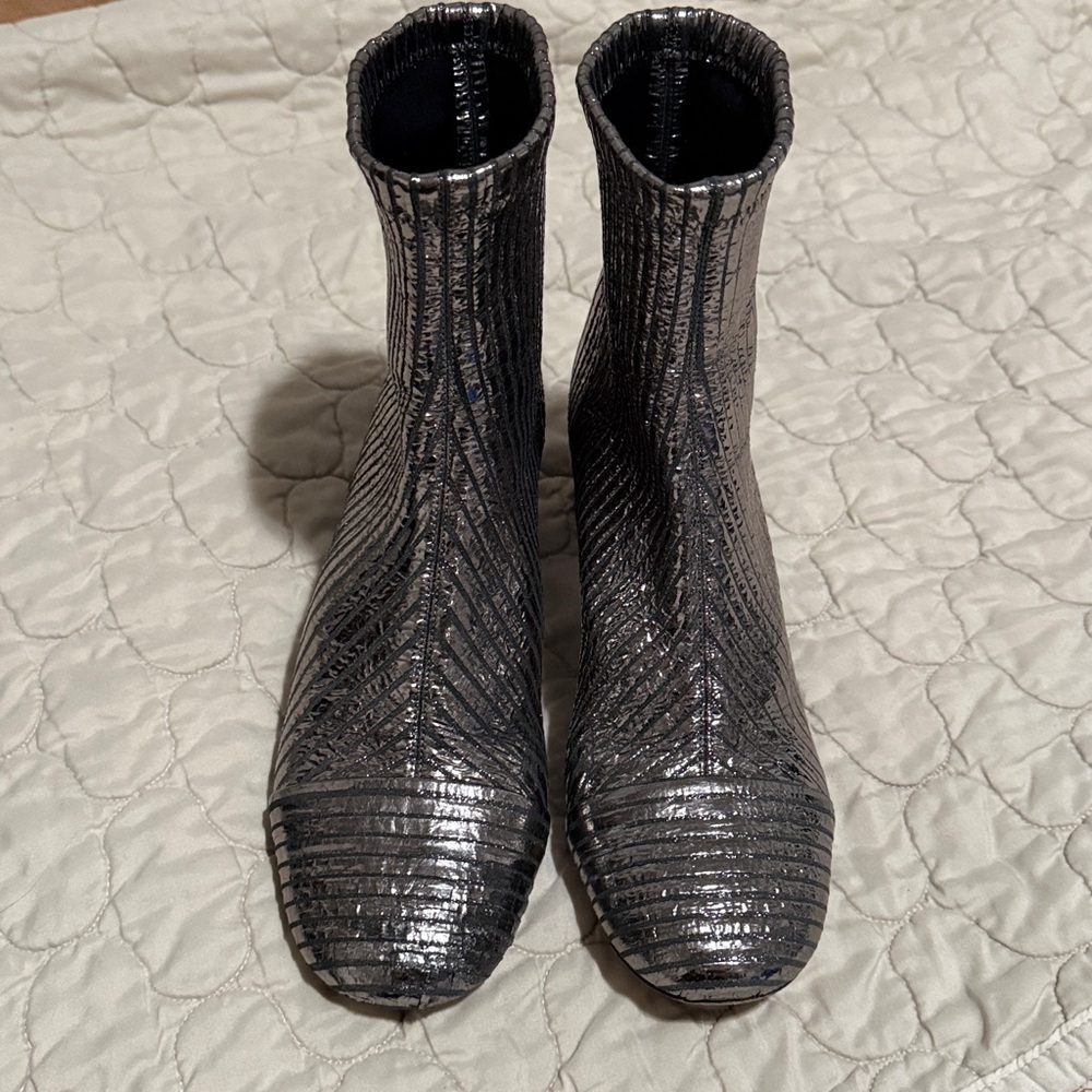 Isabel Marant Ankle Boots Women Leather
Silver - Picture 6 of 13